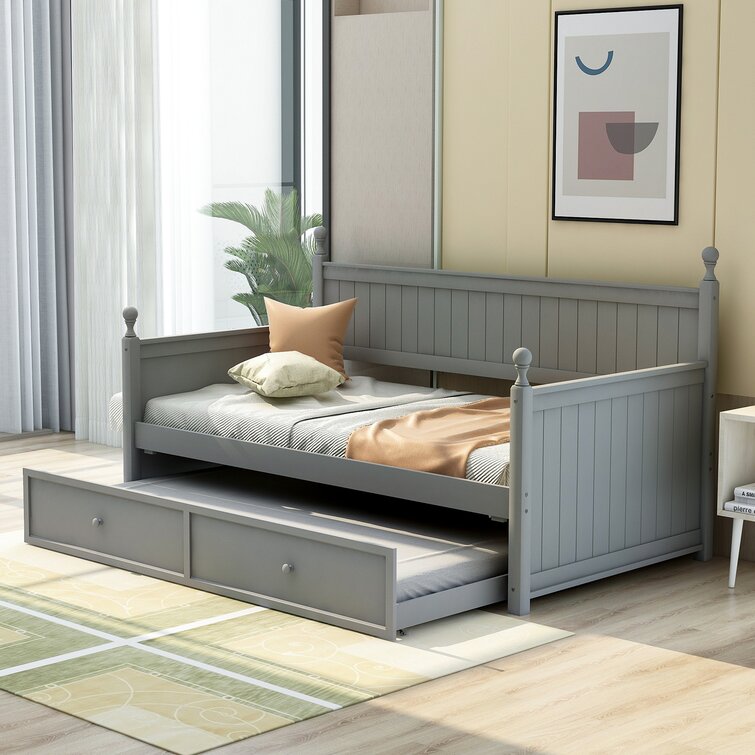 Light store wood daybed